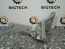 Кронштейн ступеньки передний правый Mercedes Benz Actros A9436660278