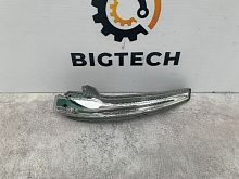 Повторитель в зеркало правый Mercedes Benz A0999060243