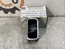 Кнопка стеклоподъемника пассажирская дверь BMTSR Mercedes Benz A1679050201 9051