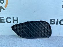 Решетка переднего бампера правая Mercedes Benz GLA-Class X156 A1568853422