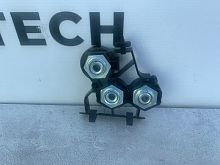 Кронштейн передней панели левый Mercedes Benz A2136205800