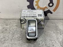 Кнопка стеклоподъемника пассажирская дверь BMTSR Mercedes Benz A1679054601 7N49