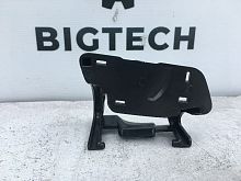 Кронштейн крышки форсунки омывателя фар правый Mercedes Benz GLA-Class X156 A1568850656