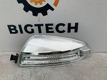 Повторитель в зеркало левый Mercedes Benz A2048200721